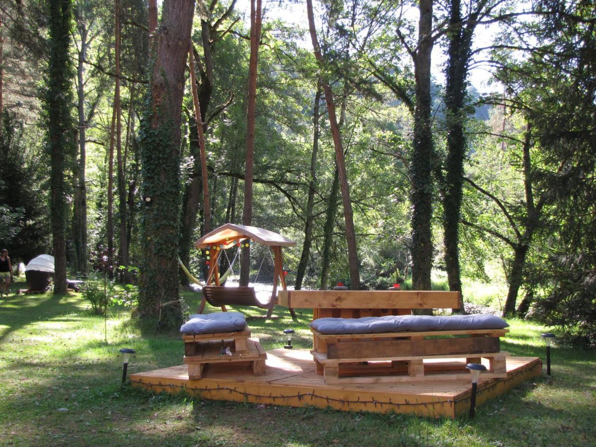Au Fil De L Ance Bed & Breakfast Beauzac Exterior foto