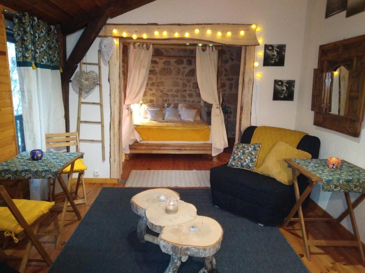 Au Fil De L Ance Bed & Breakfast Beauzac Exterior foto